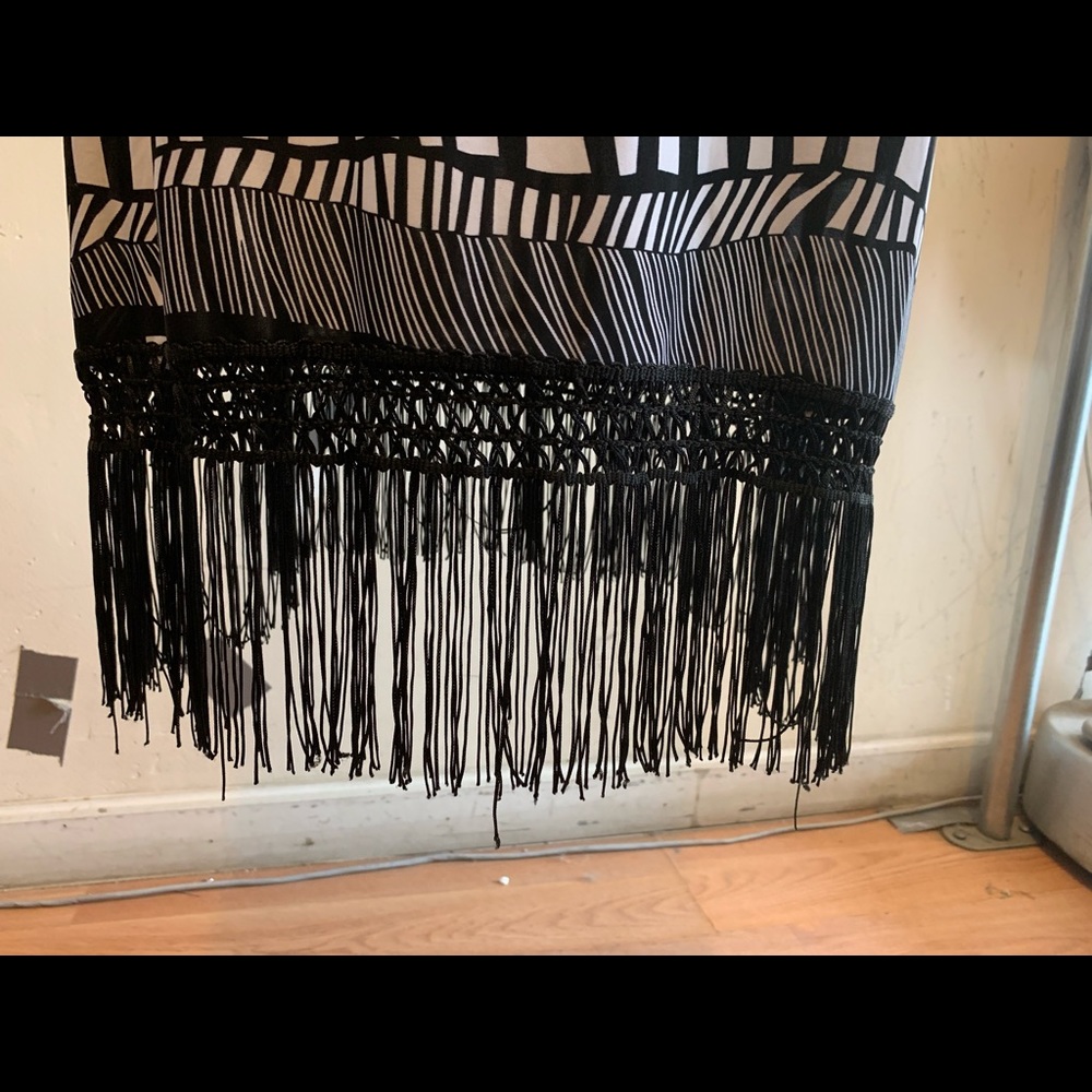 Dress - Picture 5 of 5